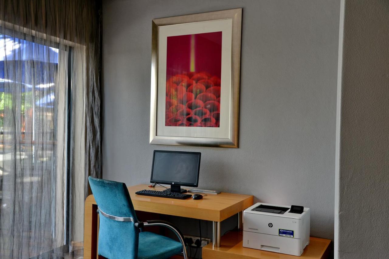 Anew Hotel Roodepoort Johannesburg Екстериор снимка